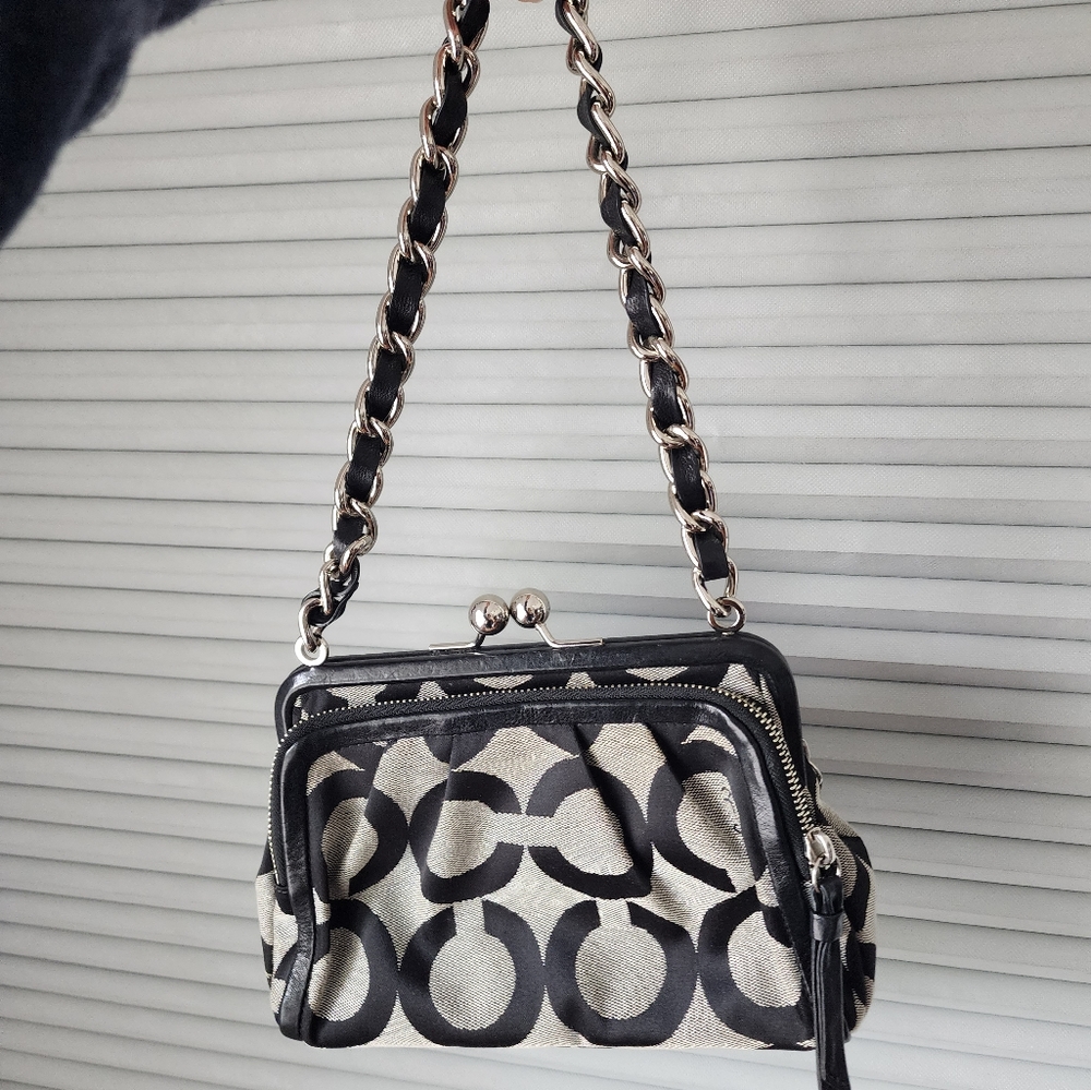 Coach Parker 13623 OP Art Signature Kisslock Chain Clutch Purse Bag